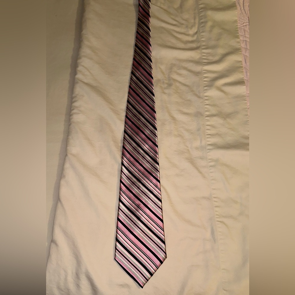 Stafford brand tie